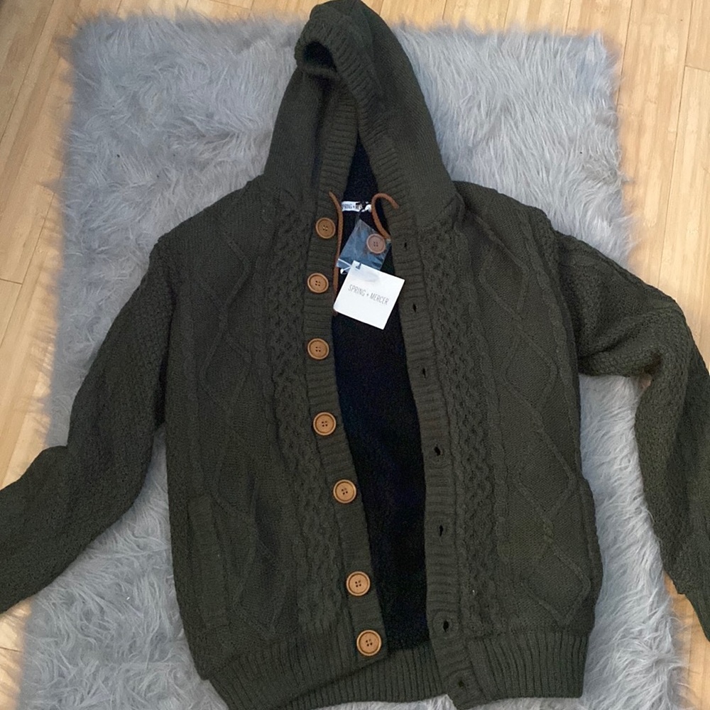 New with tags, Spring+Mercer men’s button up cardigan, with elbow patches